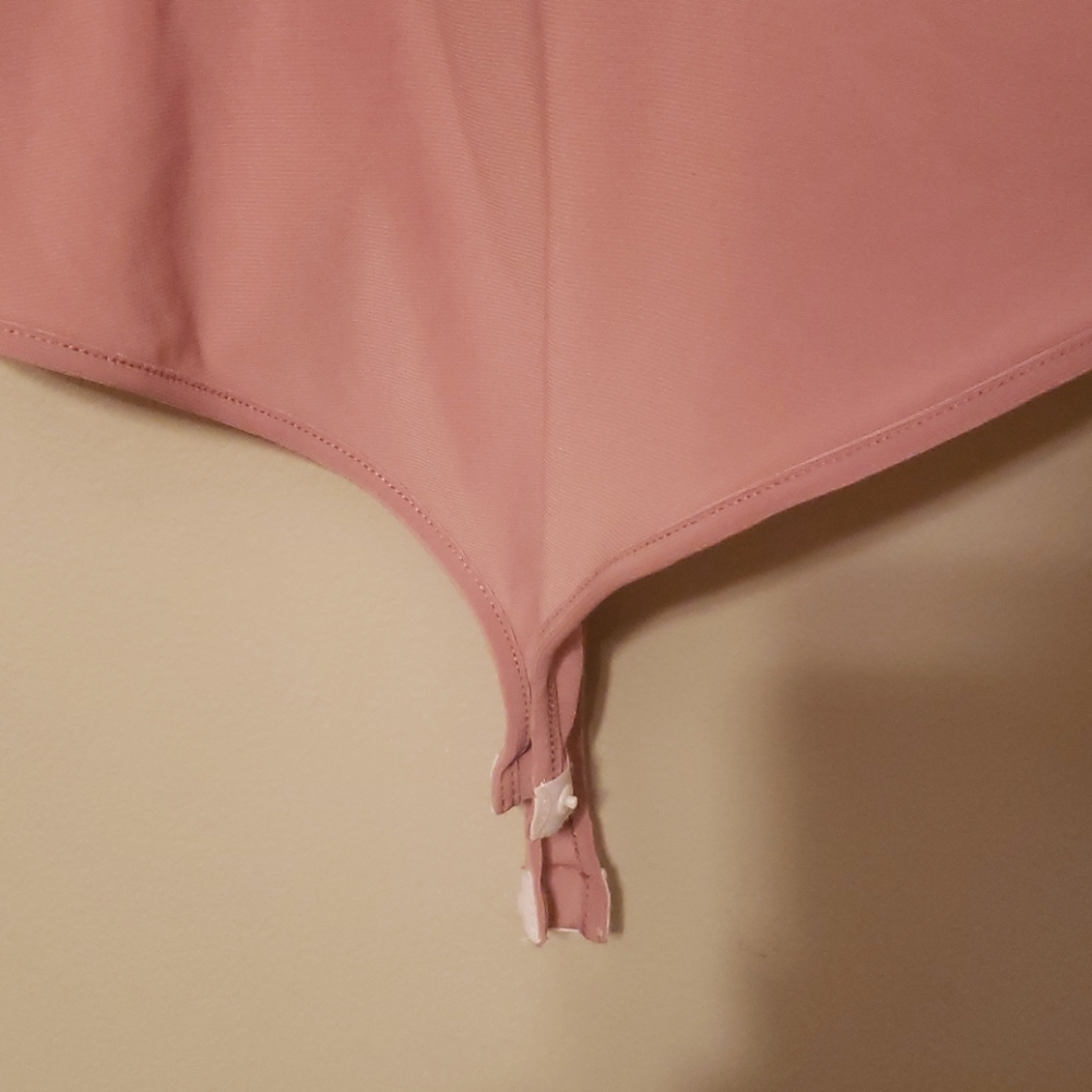 Windsor onsie - Picture 3 of 4